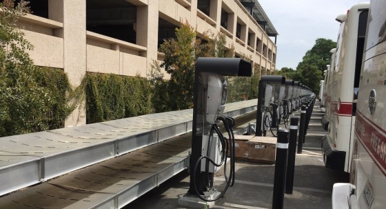 Ladestationen für die Elektrobusflotte in Stanford