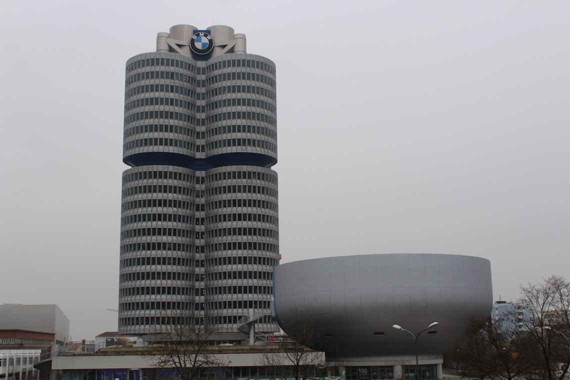BMW_Welt_Zentrale.jpg
